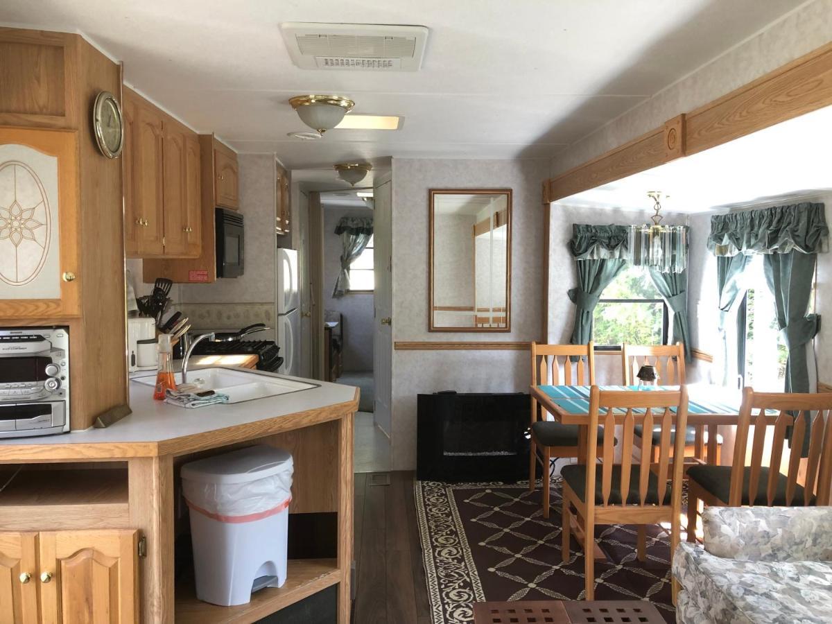 Отель Garden Bay Hideaway - Glamping & Rv Экстерьер фото